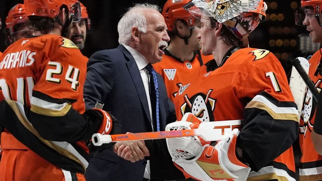 Quenneville Becomes Second NHL Coach to Reach 1,000 Wins