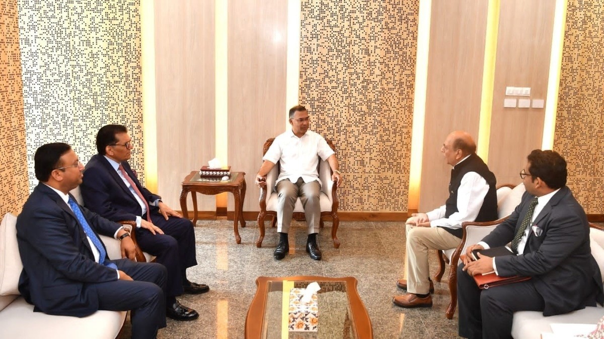 Bangladesh PM's Visit to China Raises Questions Over BRICS Summit Attendance in India